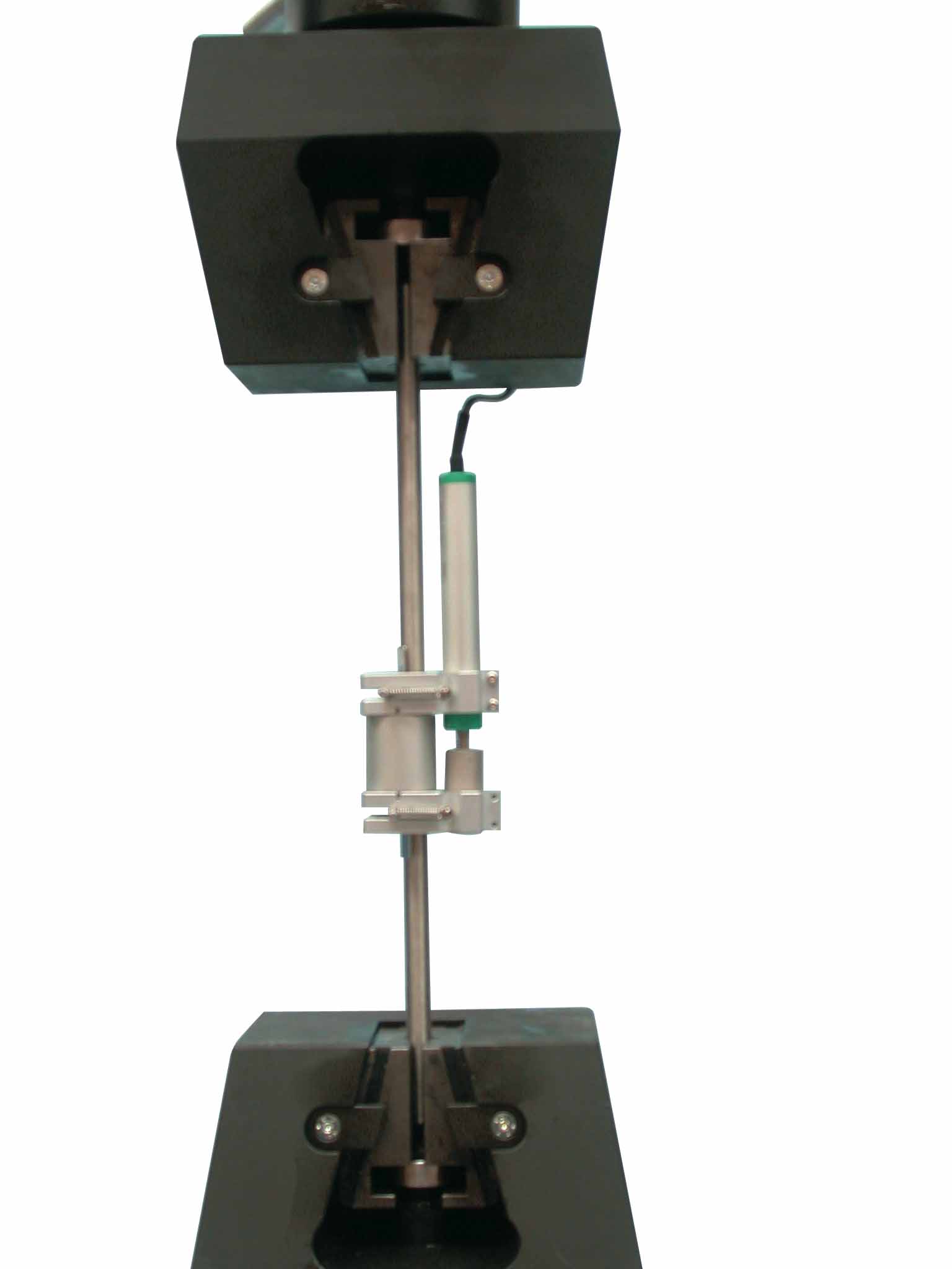 Extensometer to failure dia. 26 to 36 mm